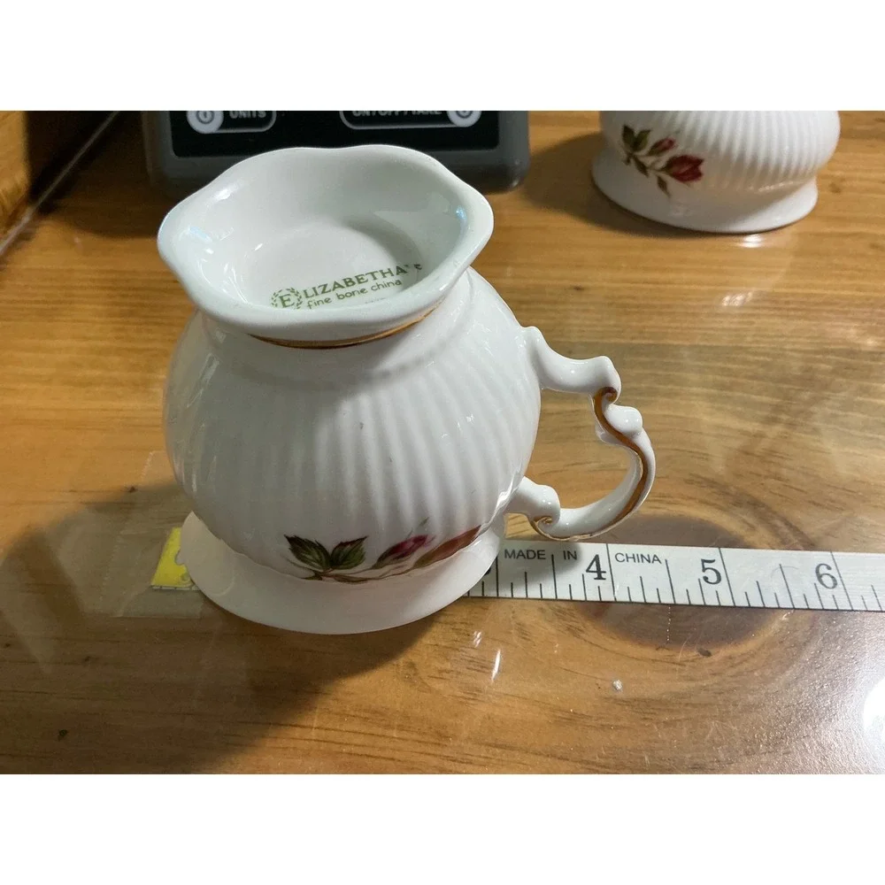 Elizabethan‎ Fine Bone China Creamer and Sugar Bowl Set Red Rose Made in England